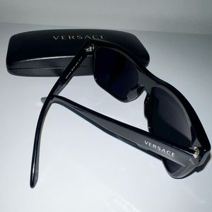 VERSACE BLACK DARK SUNGLASSES